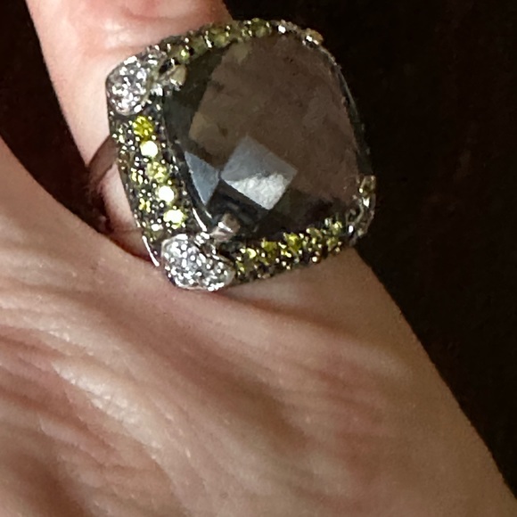 Stamped Silver Ring - Picture 5 of 5